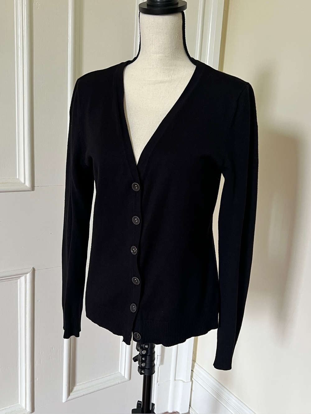 Merona v-neck long sleeve cardigan | size M